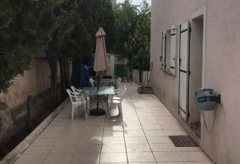 Maison Sainte Marthe has Balcony rooms