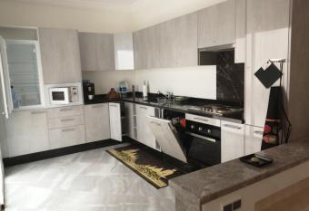 140m2, 1 Stock,2 Balkone,Innenhof,1 Dusche,1 Bad allows 18 year olds to book a room