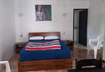 SeaView Studio - La Gaulette allows 18 year olds to book a room