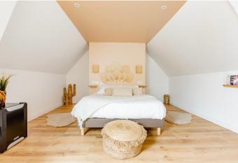 L Osmose bed and Breakfast allows 18 year olds to book a room