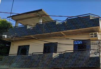 Casa compartilhada. Quarto com acesso exclusivo. has Balcony rooms