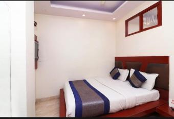 Hotel Prem Deluxe Guest House has Smoking rooms