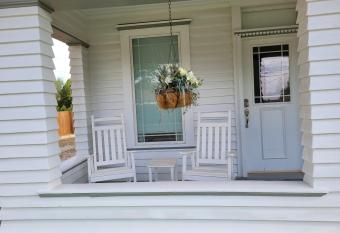 Holland House ~ Historic and Sophisticated allows 18 year olds to book a room