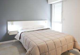 Departamento de un dormitorio - SAN LORENZO allows 18 year olds to book a room