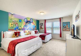 5BR Resort Home Pvt Pool BBQ has Balcony rooms