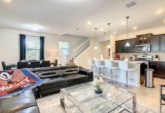 5BR Resort Pvt Pool BBQ More has Balcony rooms