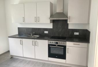 Wohnung am Wasser allows 18 year olds to book a room