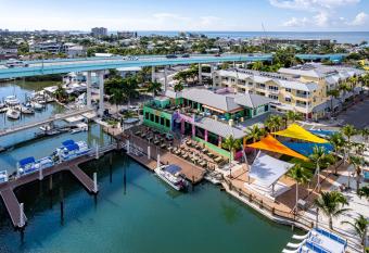 Harbour House at the Inn 314 has Balcony rooms