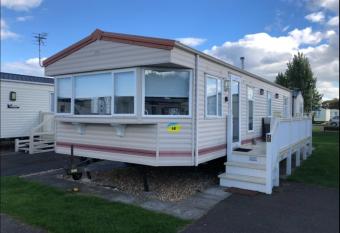 The Wolds 6 Berth Beachfront Ingoldmells has Balcony rooms