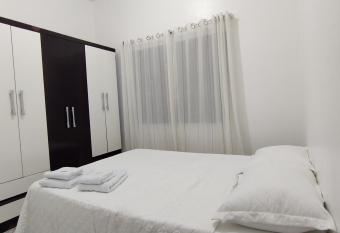 Residencial Duas Irm  s allows 18 year olds to book a room
