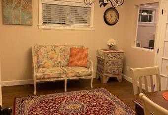 Cozy 2-bedroom home in Vancouver allows 18 year olds to book a room