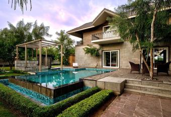 Samskara Resort and Spa has Balcony rooms