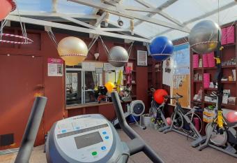 Lioness B&B Dunedin has rooms with a private hot tub