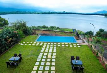 Villa Lake Escape By 29bungalow has Balcony rooms