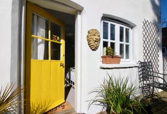 The Cottage at Barkwith House allows 18 year olds to book a room