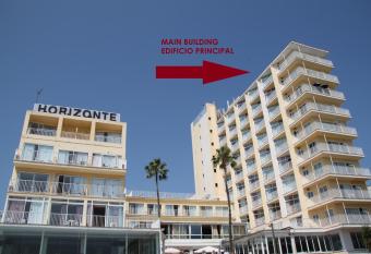 Hotel Amic Horizonte allows 18 year olds to book a room