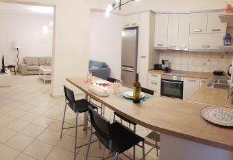 Byron House has Balcony rooms