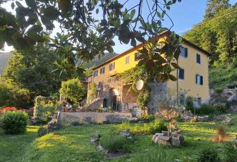 Canapali allows 18 year olds to book a room