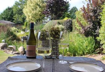 Haus Am Damm allows 18 year olds to book a room