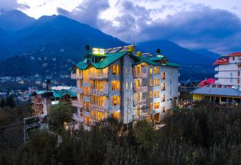 Tripli Hotels Stone House Cottage has Balcony rooms