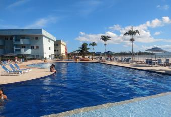 Apart Hotel - Golden Lake - p   na areia, agua de c  co e cervejinha allows 18 year olds to book a room