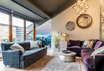 Style & opulence in Georgian chapel w Parking has Balcony rooms