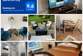 Hummelgl  ck - Ferienwohnung mit Terrasse in 30 Min in HH City has Balcony rooms