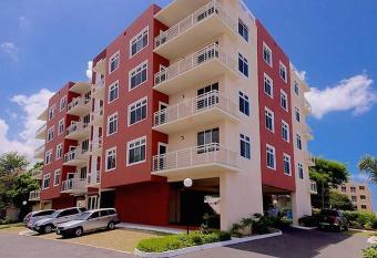 The Strathairn has Balcony rooms