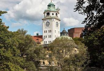 City Center Apartment has Balcony rooms
