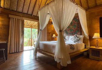 Sirya Farm House has Balcony rooms