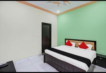 Friends zone the guest house has Balcony rooms