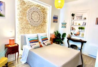   l  gante maison au bord du bassin Arcachon has Balcony rooms