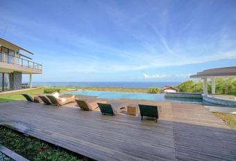 Grand Villa Uluwatu has Balcony rooms
