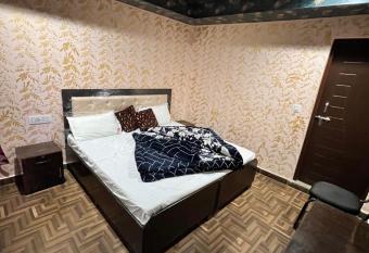 The heaven mirage allows 18 year olds to book a room