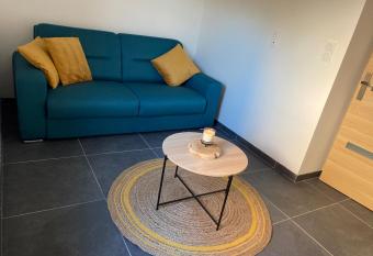 La Suite Chambre d   h  tes Spa et Sauna has rooms with a private hot tub