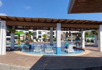 AzulMarino1811/Estrena/3Recamaras/2Piscinas allows 18 year olds to book a room