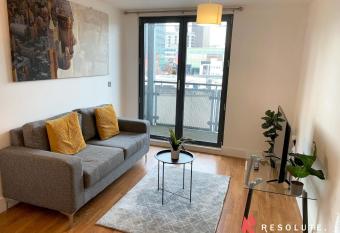 Stylish Arcadian Centre - One Bedroom - Large Balcony - Bullring Shopping has Balcony rooms