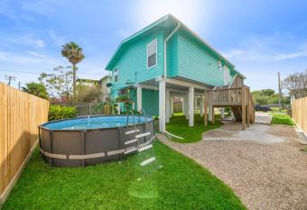 Elevated Oasis with Pool Game Room Backyard Grill Outdoor Games Netflix Wine & Great Location has Balcony rooms