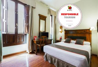 Hotel Plaza Nueva allows 18 year olds to book a room