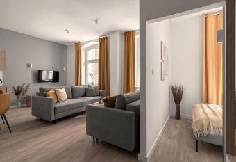 HARBOR APARTMENTS - Sobieskiego has Balcony rooms