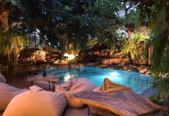 Ao nang Boutique 4 Bedroom Pool villa - 2 Jacuzzis has Balcony rooms