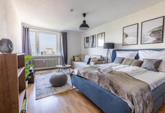 Stilvolles Apartment inmitten der Altstadt allows 18 year olds to book a room