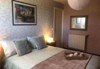 Biroc BnB Pyrenees allows 18 year olds to book a room