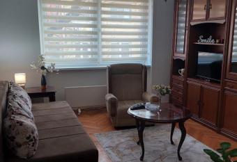 Apartment Ena has Balcony rooms