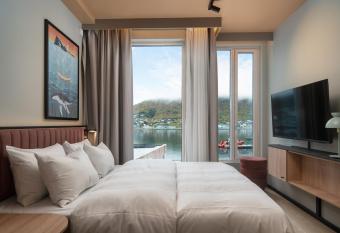 Skaret by Vander allows 18 year olds to book a room