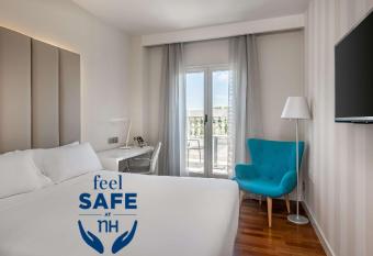 NH Madrid Nacional allows 18 year olds to book a room