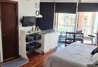 Precioso loft en Rosario allows 18 year olds to book a room