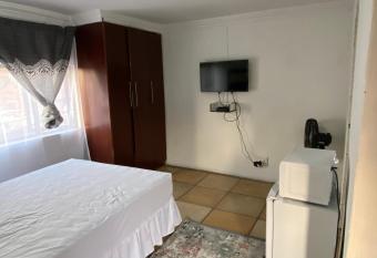 Soweto Towers Guest Accommodation has Balcony rooms