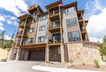 Clearwater Lofts #104 Building 3 by Summit County Mountain Retreats has Balcony rooms
