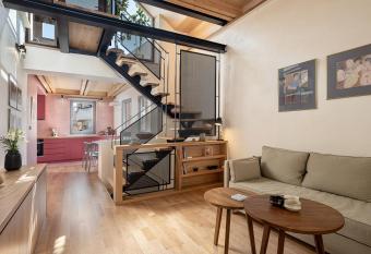 Austrinus house, luxury property for max. 5 persons has Balcony rooms